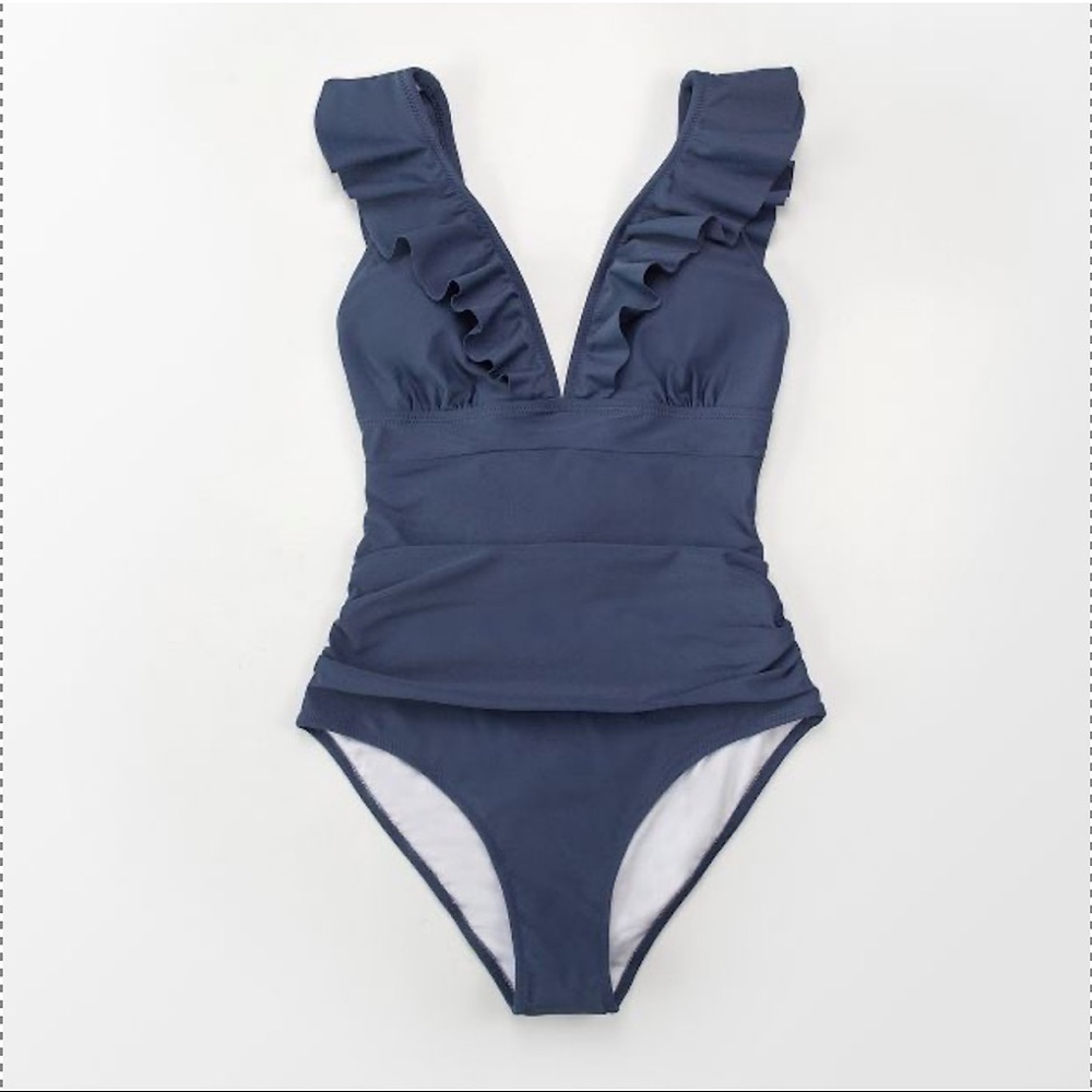 NEW Cupshe Ruffled Lace Up One Piece Swimsuit Size XXL - Picture 2 of 4